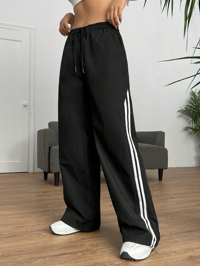Women's Y2K Waist Drawstring Cargo Pants Wide Leg Main Image